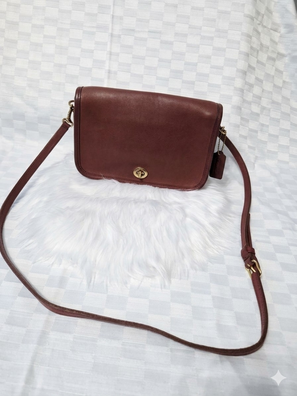Coach Vintage Pocket Purse (Style 9755)
